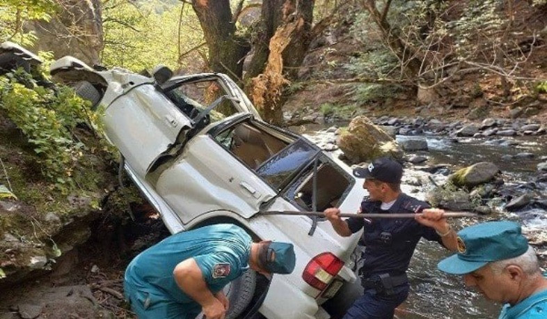 Քարինջ-Մարց ճանապարհին մեքենան գլորվել է ձորակը․ կա զոհ և տուժած