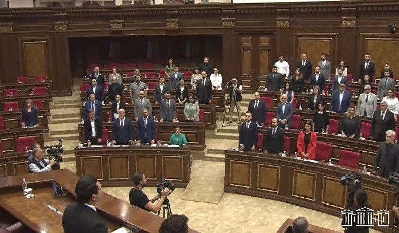Parliament members observed minute of silence in memory of those who died as result of September 2022 aggression