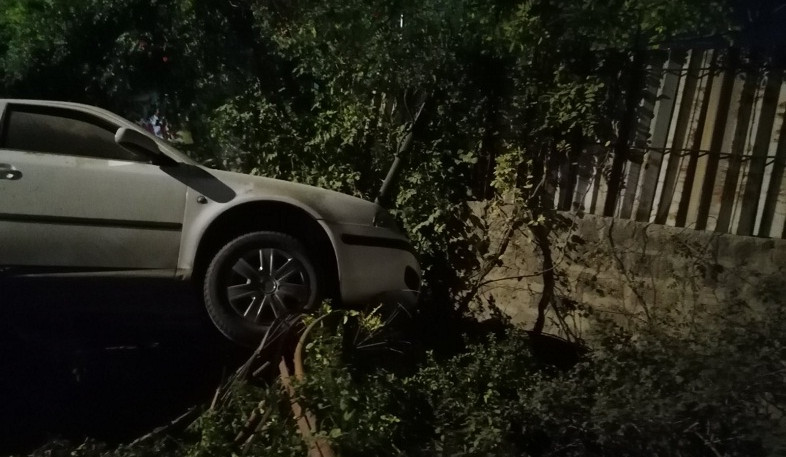 Երևան-Մեղրի ճանապարհին մեքենան կողաշրջվել է. կան զոհեր և տուժած