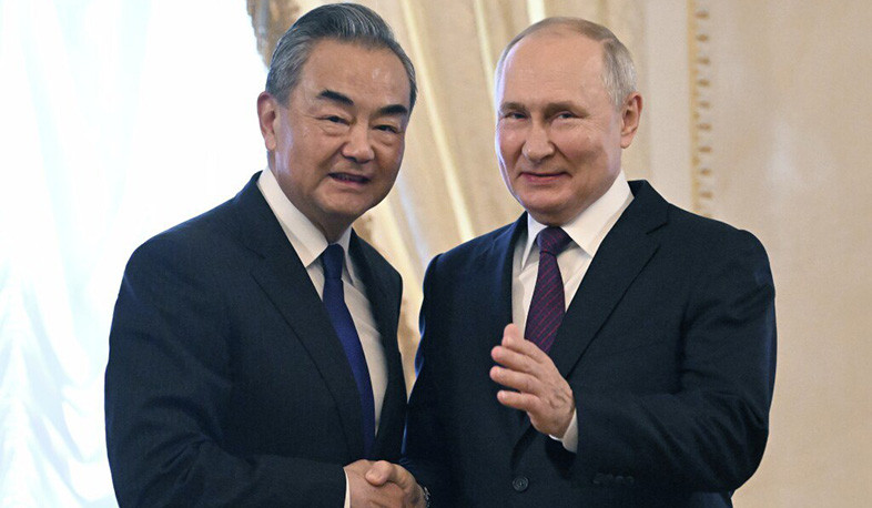 Надеюсь, что в НК мы сможем добиться деэскалации: Путин на встрече с Ван И