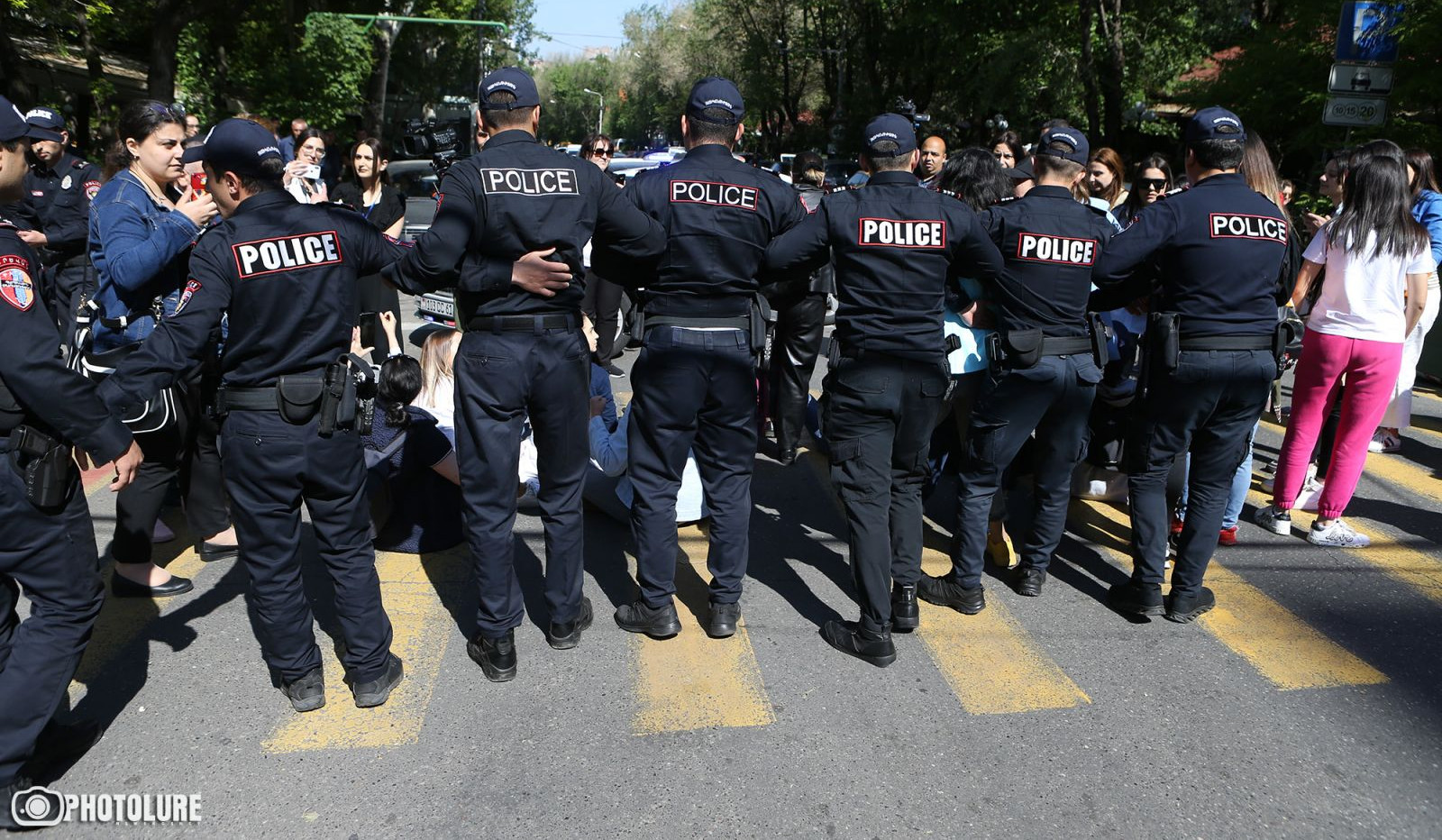 Երևանում ոստիկանի օրինական պահանջին չենթարկվելու հոդվածով բերման է ենթարկվել ակցիաների 74 մասնակից