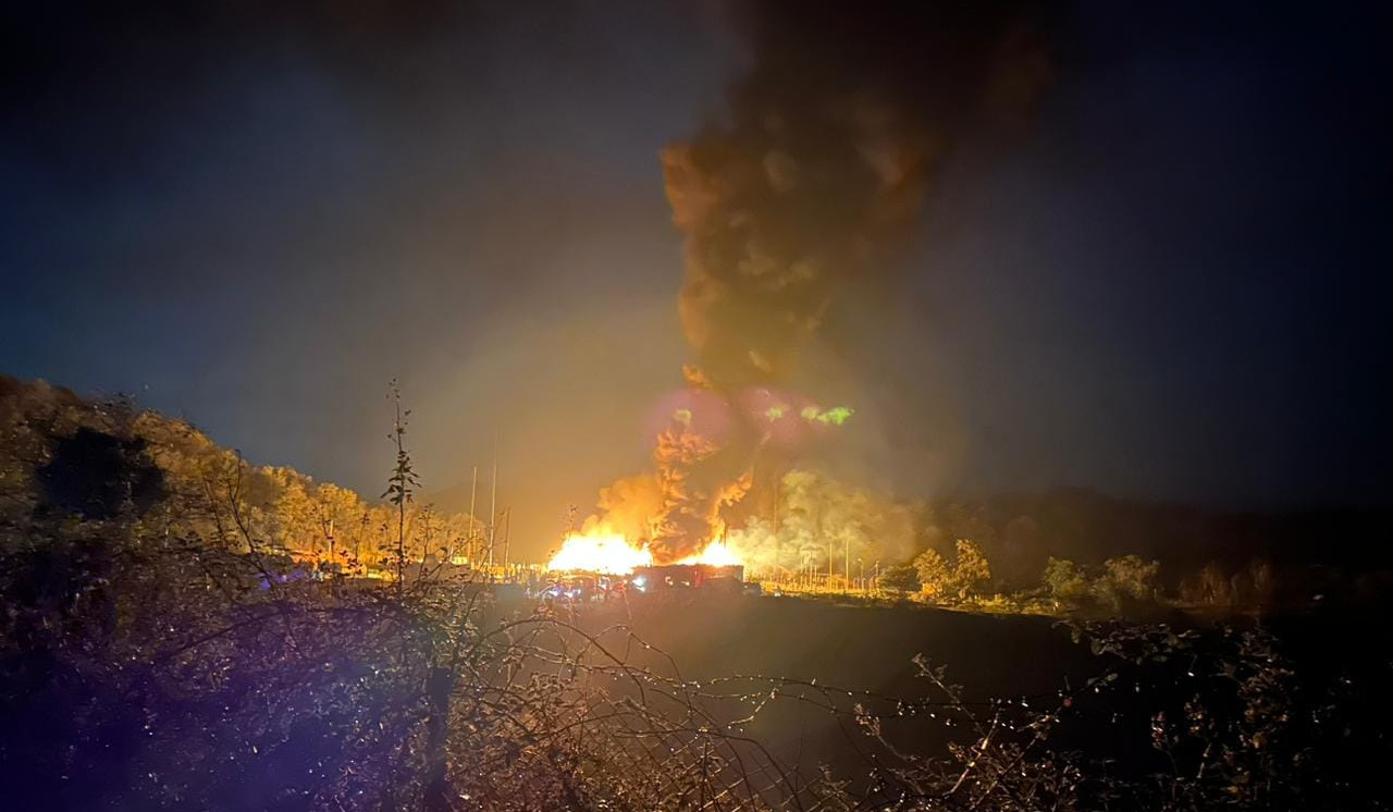 Число погибших из-за взрыва на складе с топливом в Степанакерте достигло 170