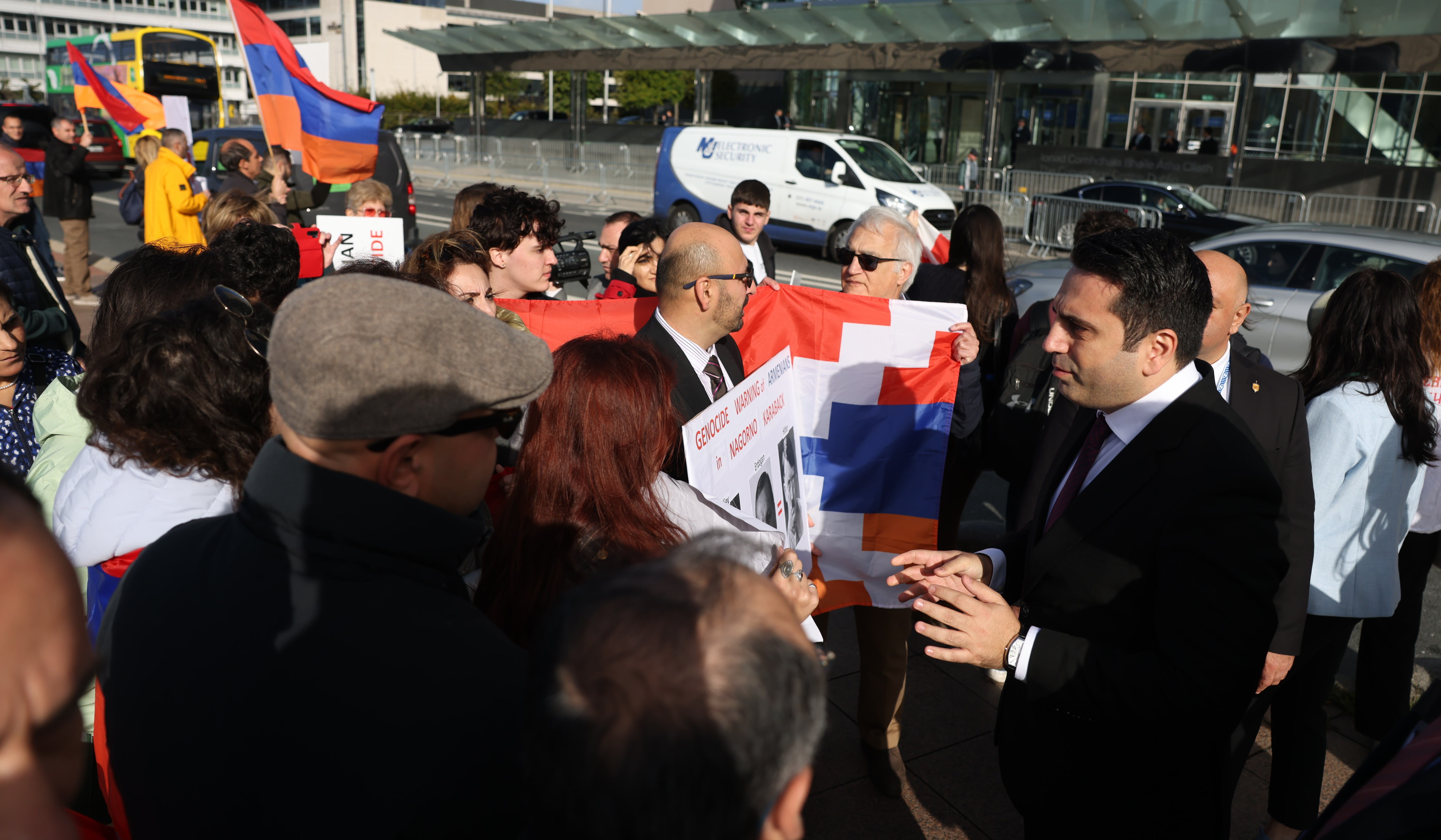 Alen Simonyan talked to Armenian youth who initiated protest in Dublin