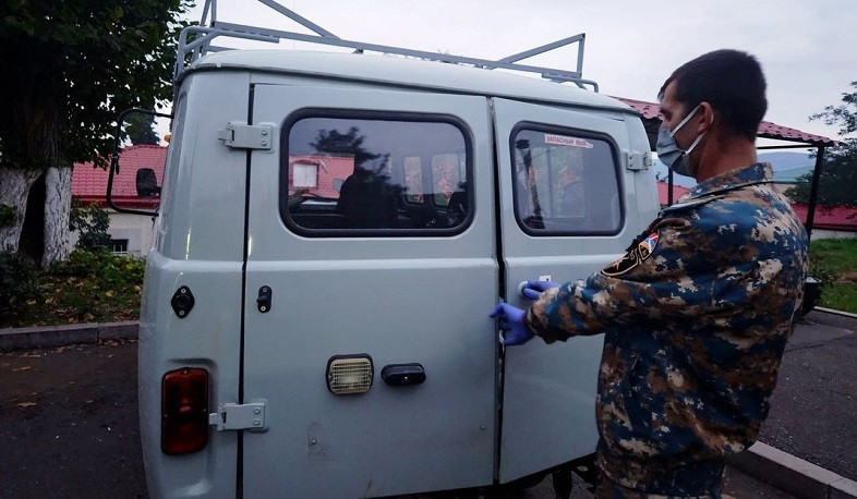 Полицейские и спасатели также покинули Нагорный Карабах