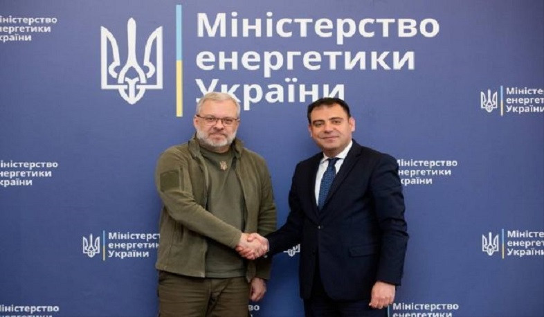 Азербайджан передаст Украине оборудование для восстановления энергетики