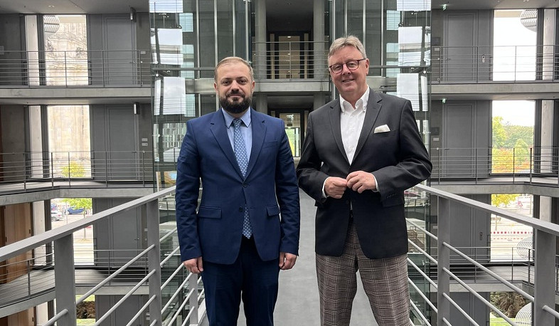 Գևորգ Պապոյանը Միխաել Գրոսե-Բրյոմերին է ներկայացրել ԼՂ հայերի բռնի տեղահանության հարցը, քննարկվել է Գերմանիայի հնարավոր աջակցությունը