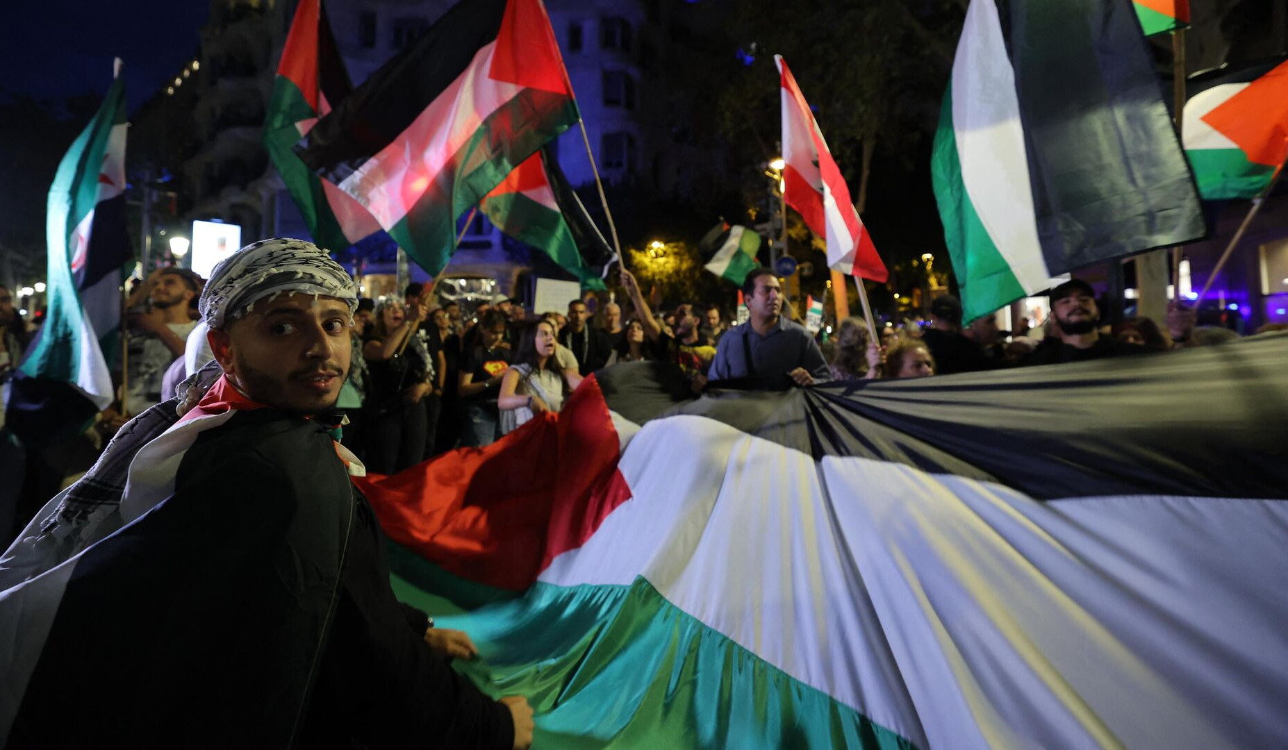 Anti-Israel demonstrations continue in several countries of world