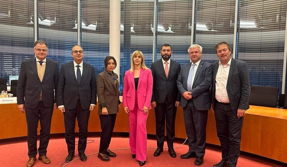 Ռուստամ Բաքոյանը Ռենատա Ալտի հետ հանդիպմանը բարձրաձայնել է եզդիական համայնքին մտահոգող մի շարք խնդիրների մասին