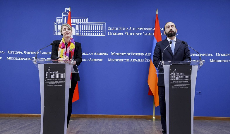 We are also interested in unblocking regional communications under sovereignty and jurisdiction: Mirzoyan