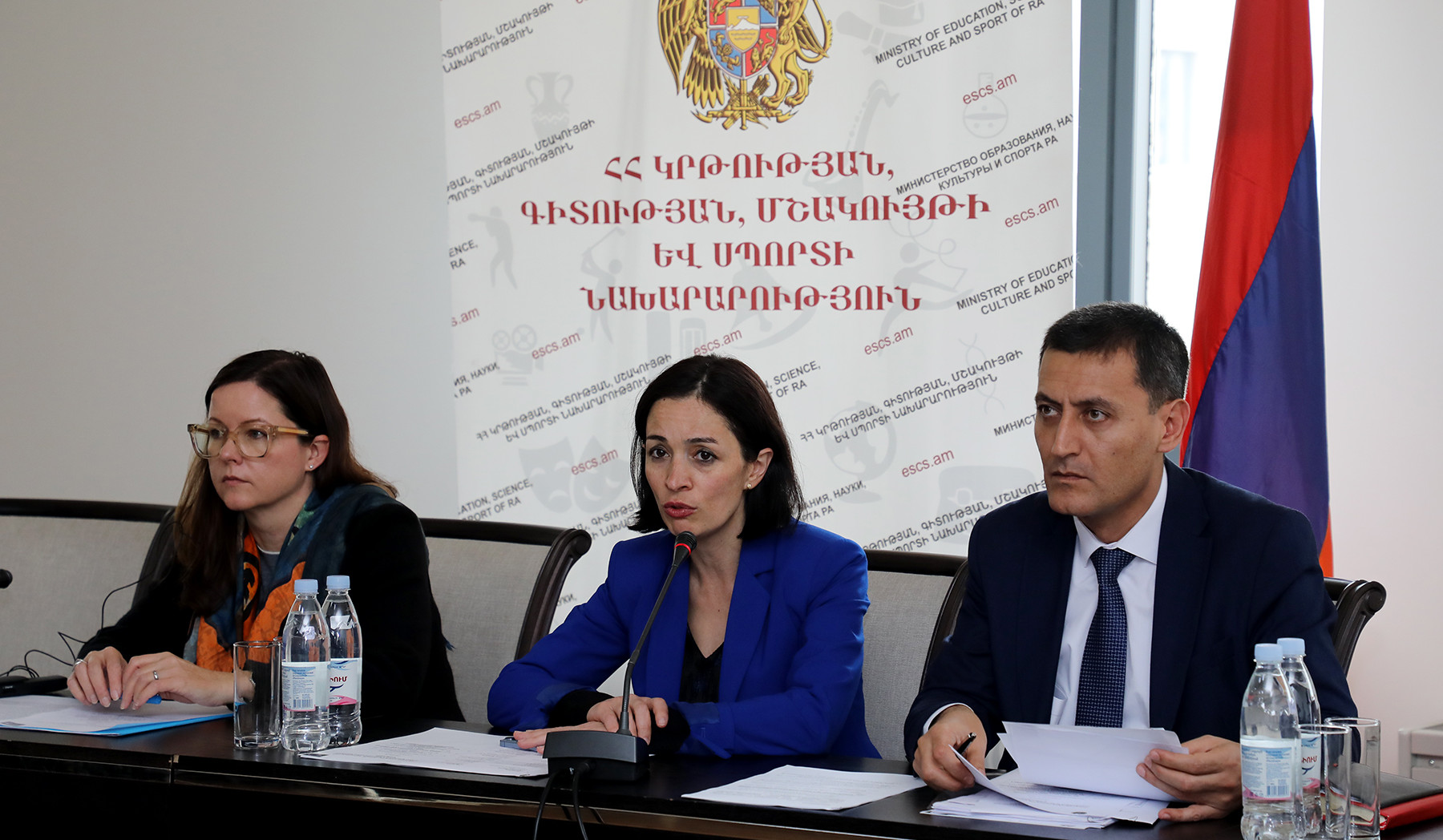 Կրթության ոլորտի զարգացման գործընկերների հետ քննարկվել են ԼՂ-ից բռնի տեղահանված երեխաների և երիտասարդների կրթության կարիքները