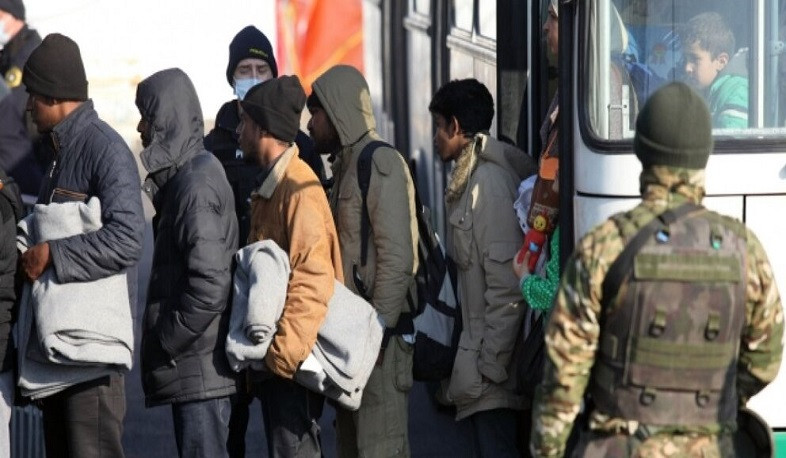 Russia plans to ban illegal migrants from opening bank accounts and getting married