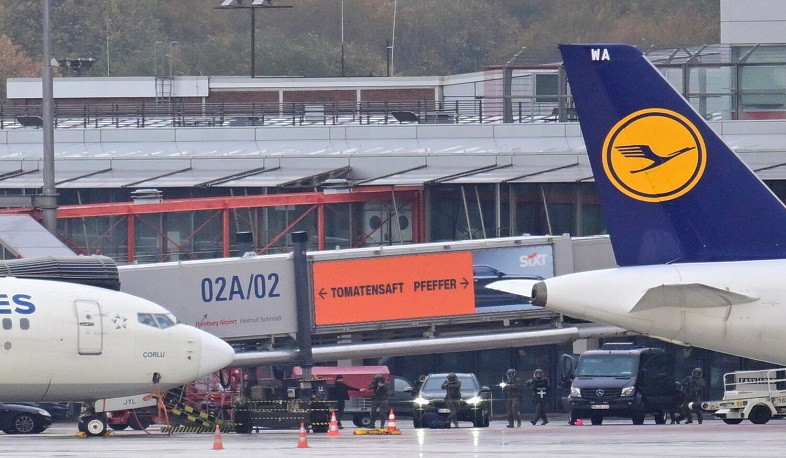 Flights have resumed at Hamburg Airport