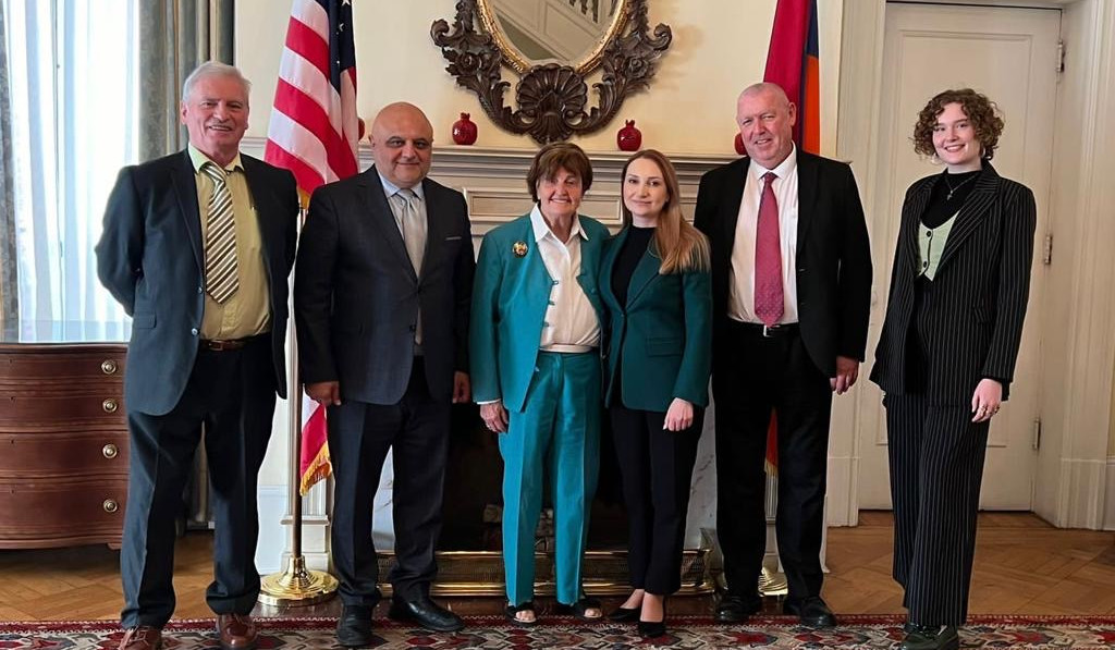 Լիլիթ Մակունցն ու Քերոլայն Քոքսը տեսակետներ են փոխանակել ՀՀ-ում ու տարածաշրջանում առկա անվտանգային ու հումանիտար իրավիճակի վերաբերյալ