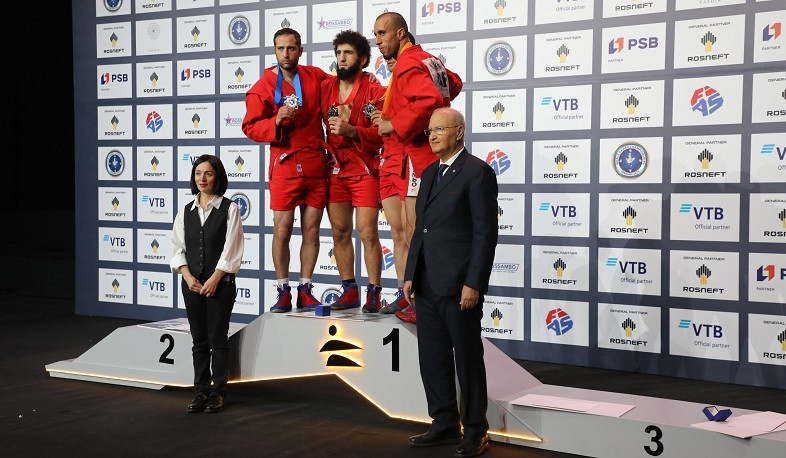 Երևանում ավարտվեց Սամբոյի աշխարհի առաջնությունը. ԿԳՄՍ նախարարությունը մարզիկների պարգևատրման արարողությունից լուսանկարներ է հրապարակել