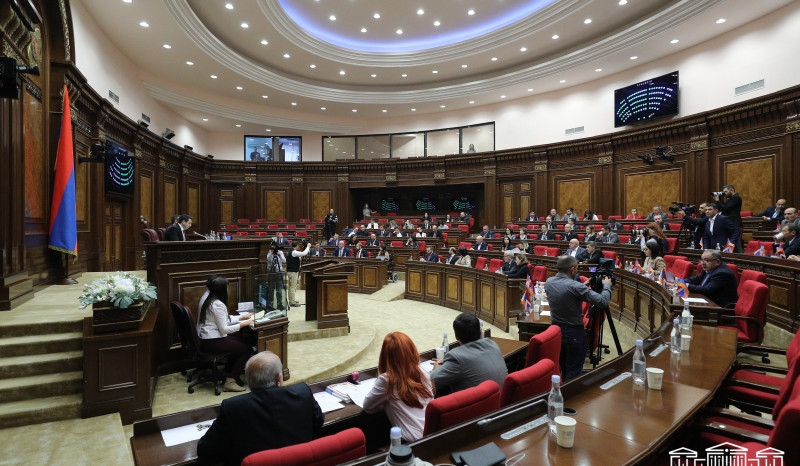 Խորհրդարանը երկրորդ ընթերցմամբ քննարկեց մի շարք օրենքների նախագծեր