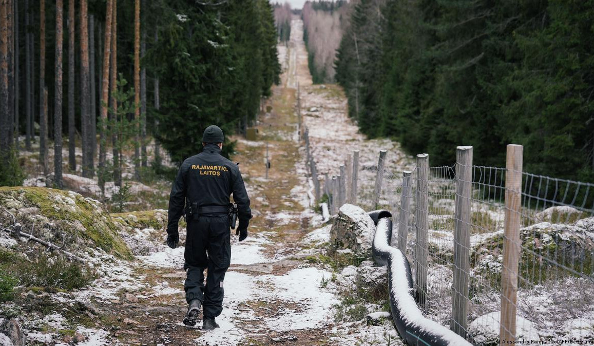 МВД Финляндии предложит закрыть пункты пропуска через границу с Россией
