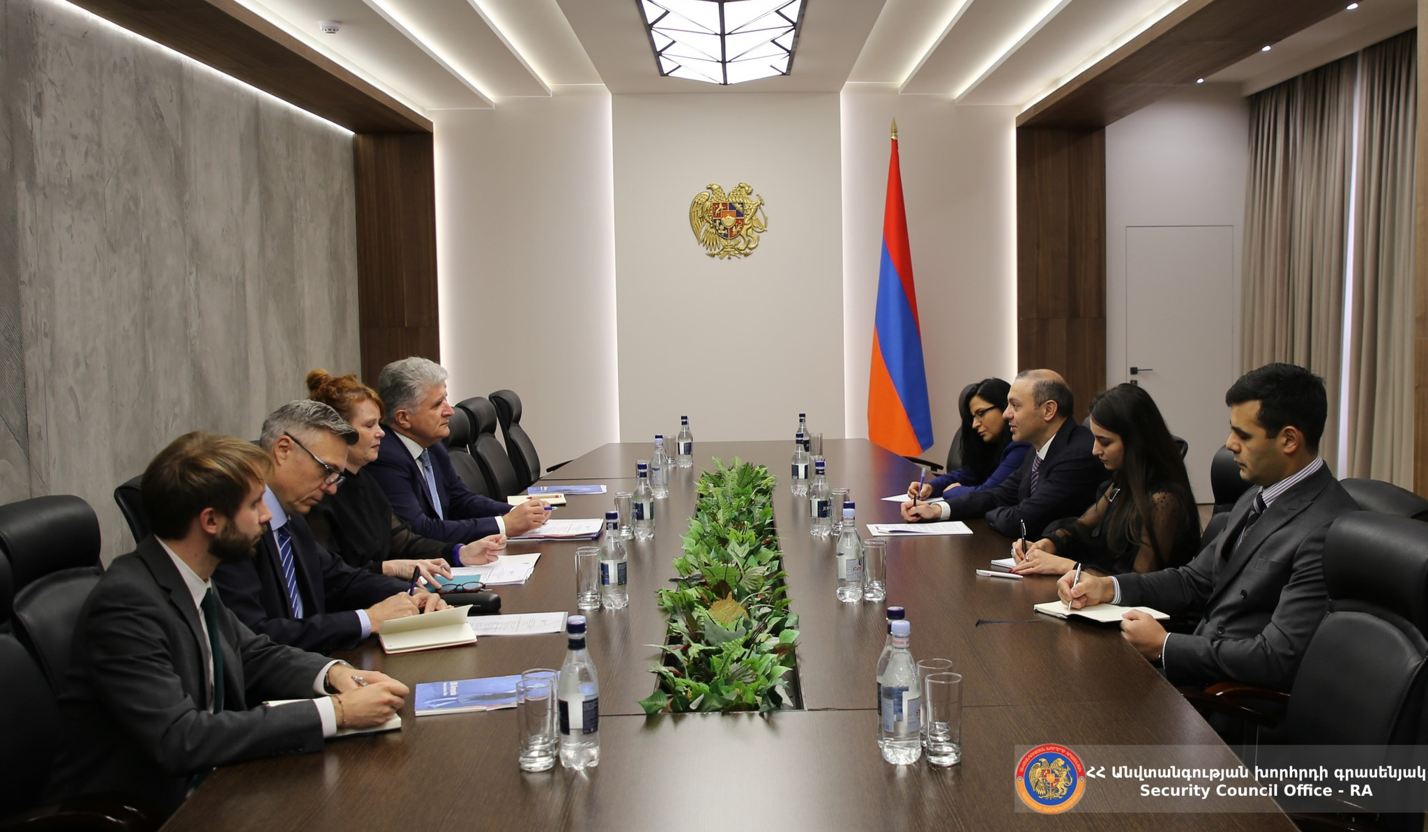 Армен Григорян и помощник заместителя по политическим вопросам Генсека ООН обсудили переговорный процесс по урегулированию армяно-азербайджанских отношений