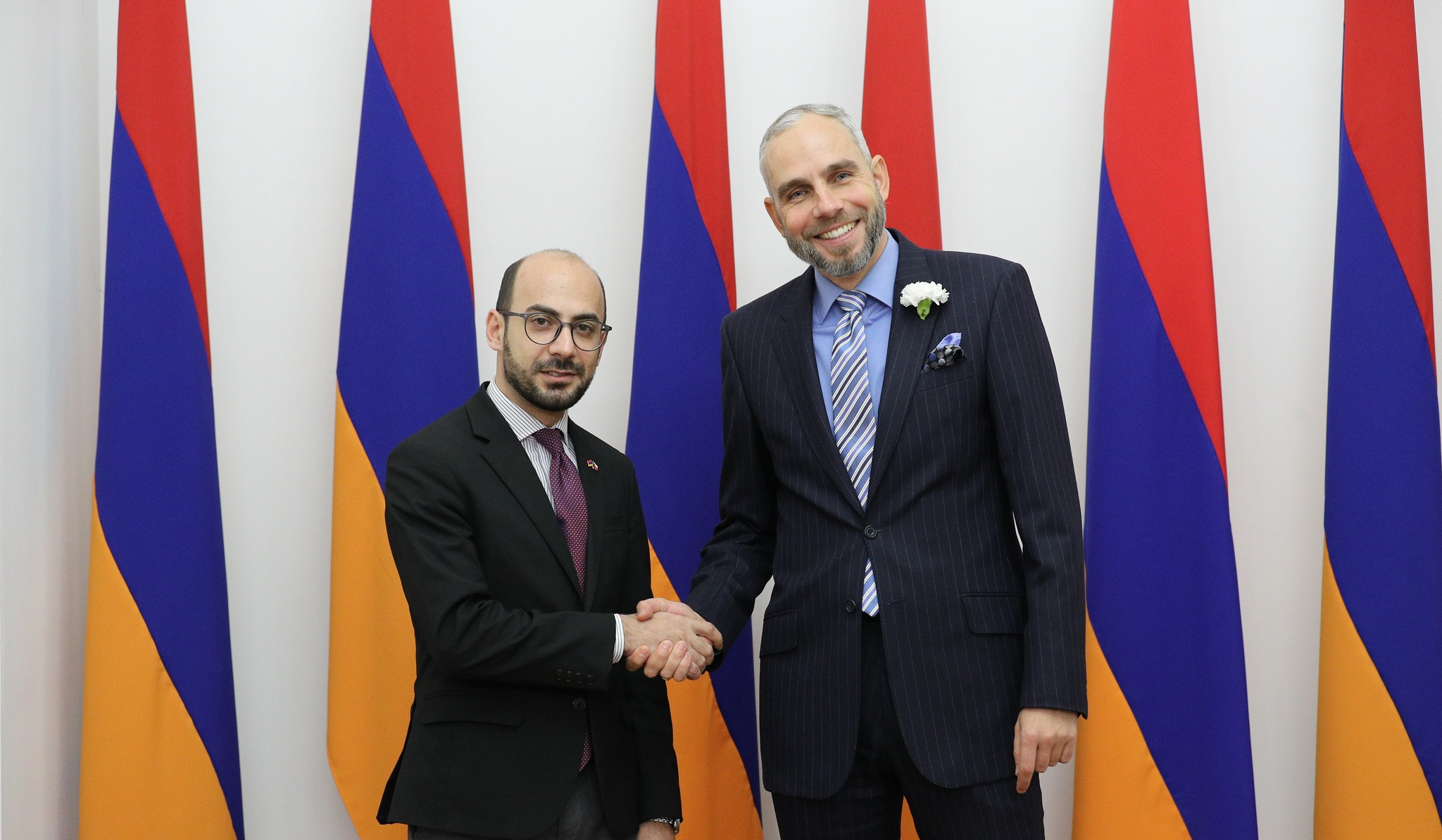 ԱԺ ՔՊ խմբակցության քարտուղարն ու Չեխիայի դեսպանը քննարկել են հայ-չեխական հարաբերությունների դրական դինամիկան