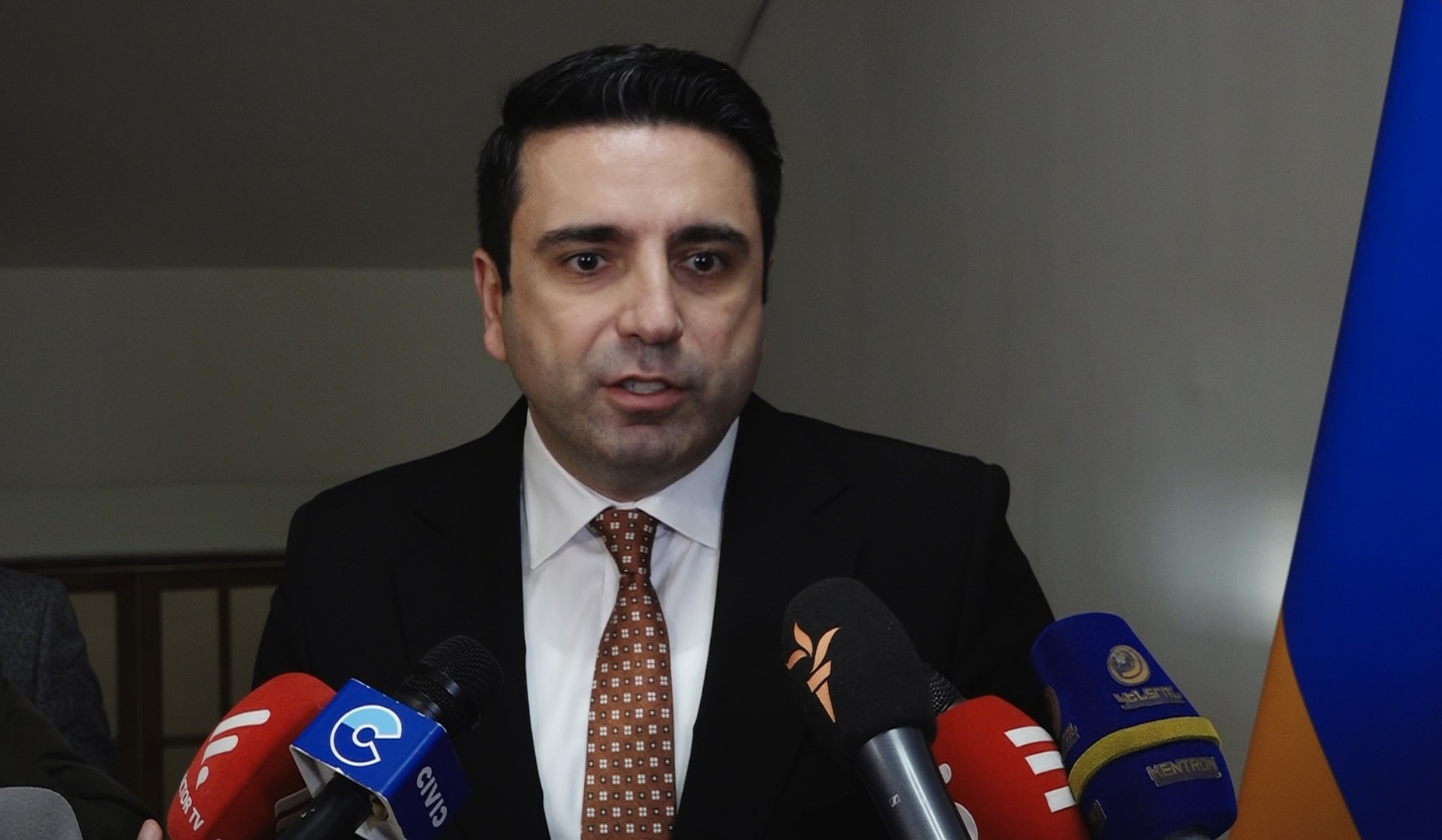Спикер НС об обсуждении прав жителей Нагорного Карабаха в рамках мирного соглашения