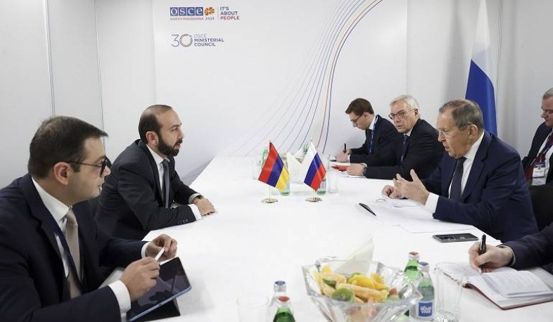 Armenian, Russian Foreign Ministers meet