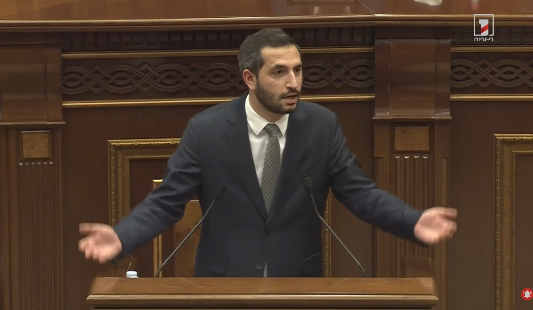 Կարելի է պաշտոնապես հայտարարել, որ այդ քաղաքական ուժն ավարտվեց այս տրիվիալ, աննշան դեպքով. Ռուբինյանը՝ «Պատիվ ունեմ»-ի մասին