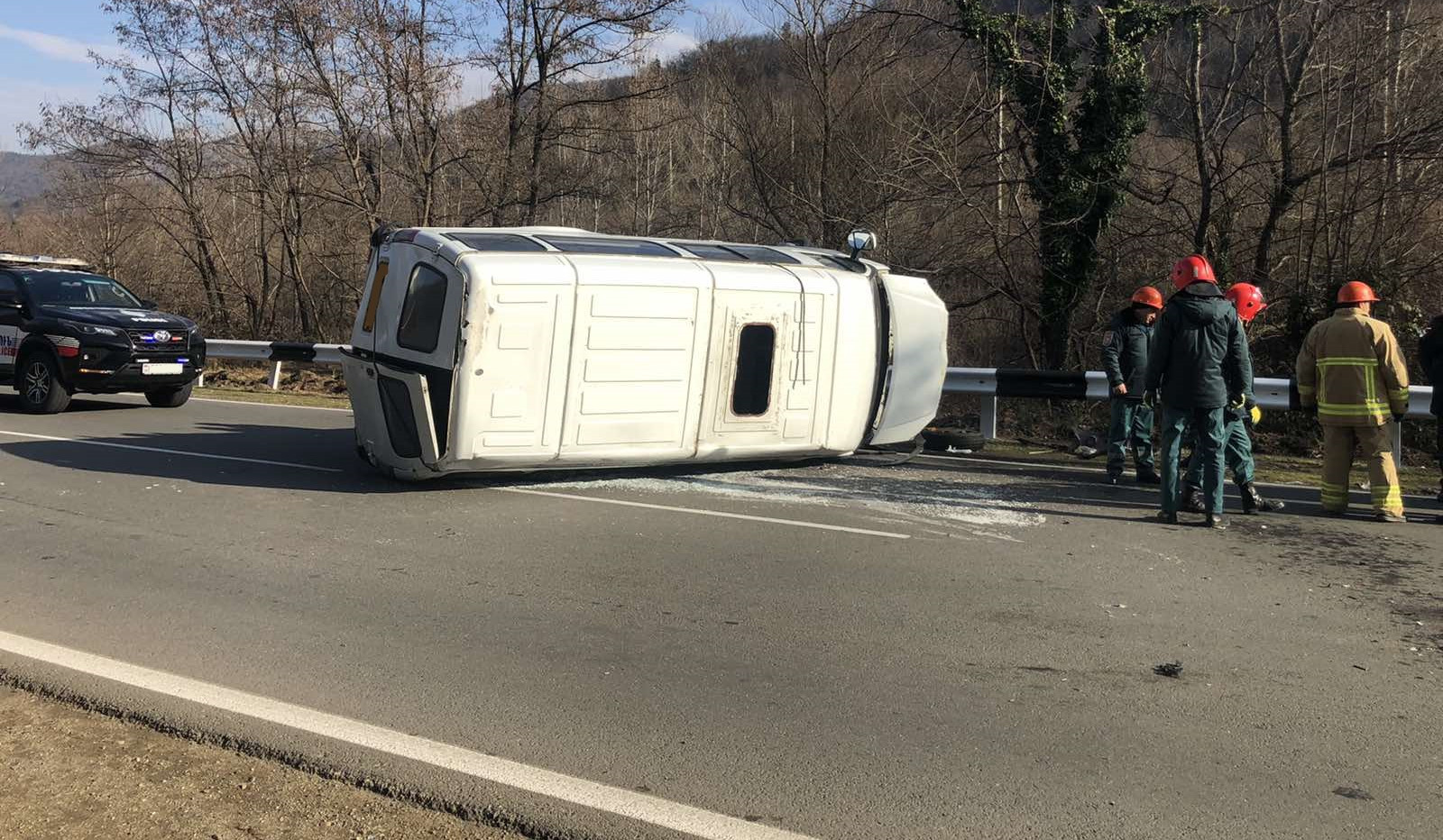 Իջևան-Դիլիջան երթուղայինը բախվել է «Վազ 21–06»-ին և կողաշրջվել. կա 15 վիրավոր