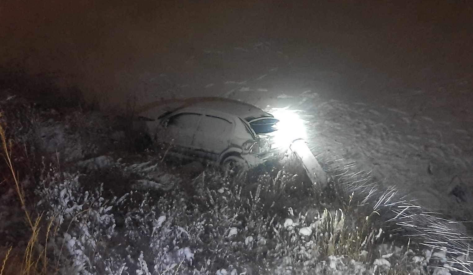 Գավառ-Սևան ավտոճանապարհին Opel-ը դուրս է եկել ճանապարհի երթևեկելի հատվածից և սահել ձորը. կան տուժածներ