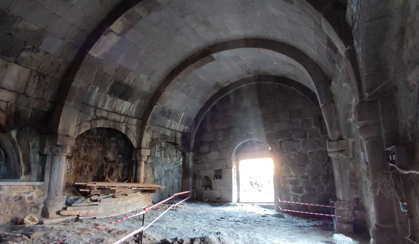 Քոբայրավանքի սեղանատան և Սանահինի վանական համալիրի Սբ Ամենափրկիչ եկեղեցու տանիքածածկերի վերականգնման աշխատանքներն ավարտվել են