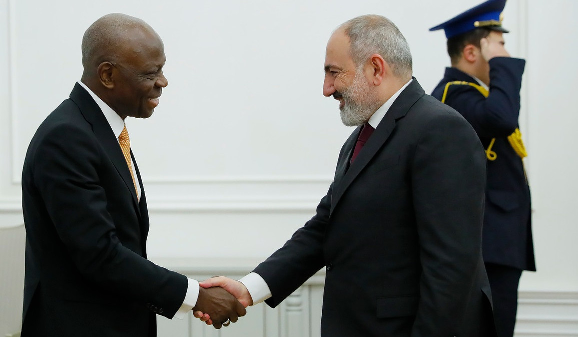 Prime Minister Pashinyan receives Gilbert Houngbo, Director General of International Labor Organization