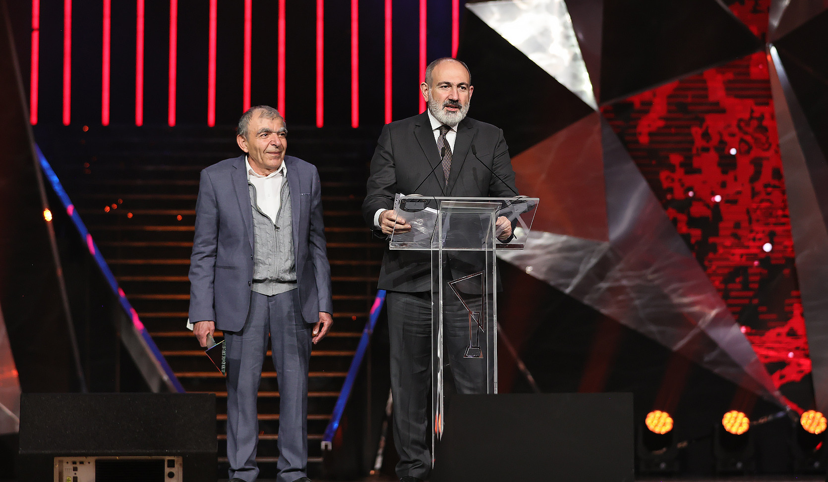 Mathematics specialist, teacher Sevada Khojabaghyan won main prize of 'Hero of Our Times' award ceremony