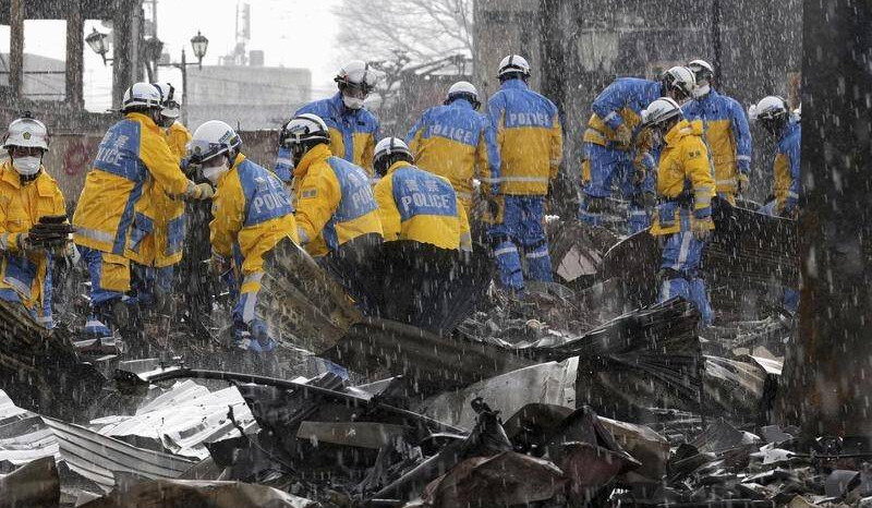 Japan earthquake death toll reaches 100 as more survivors pulled from rubble
