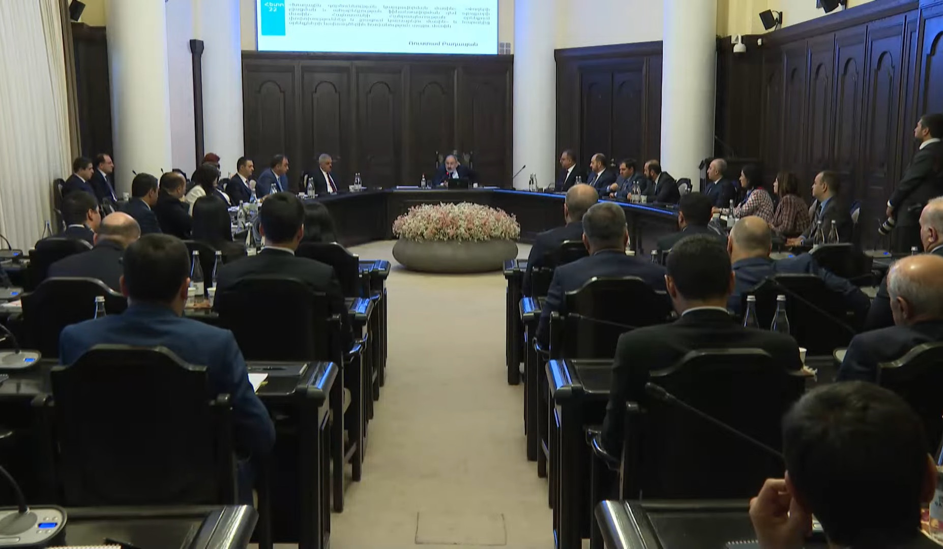 Armenian government to help forcibly displaced persons from Nagorno-Karabakh find employment