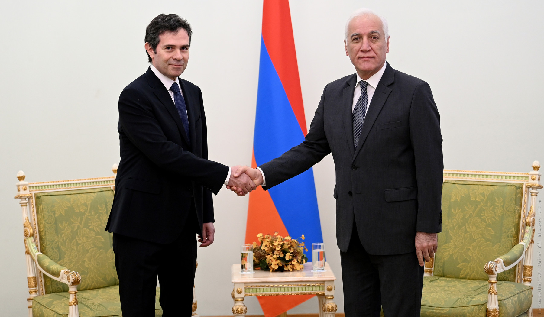 Ambassador of Greece to Armenia presented his credentials to Vahagn Khachaturyan