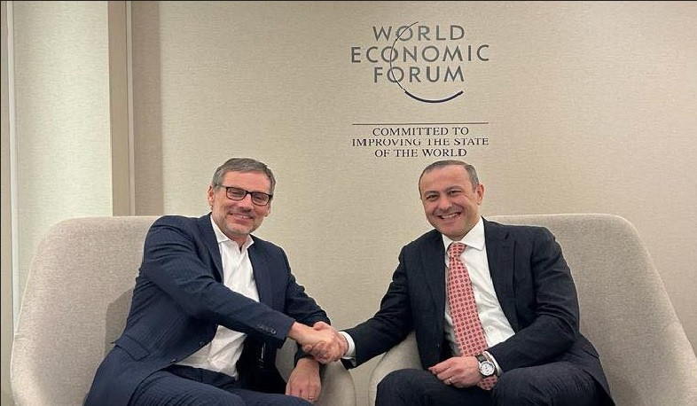 Armen Qriqoryanla Almaniya kanslerinin müşaviri təhlükəsizlik sahəsində əməkdaşlıqla bağlı məsələləri müzakirə edib