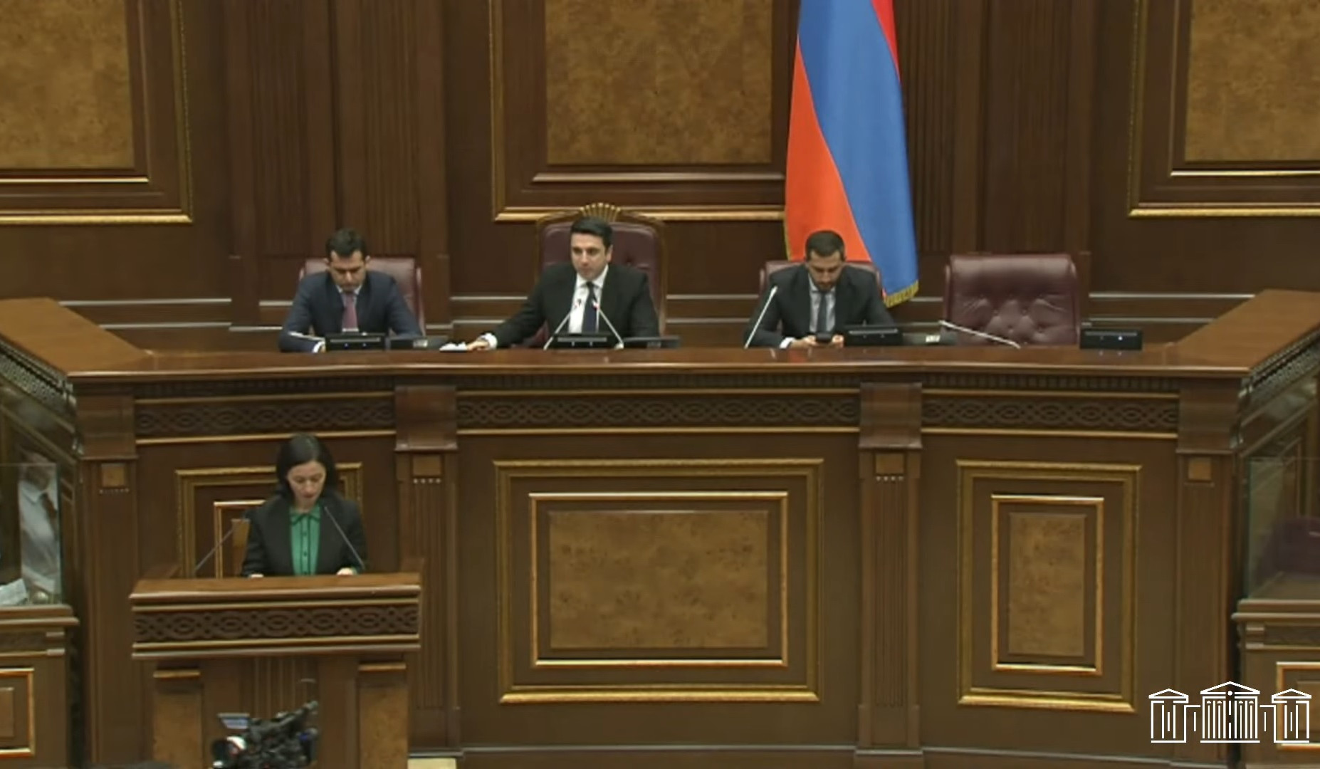 Սա պիտի բերի միայն ստեղծագործական ազատության. ԿԳՄՍ նախարարը՝  «Գոյ» թատրոնի վերակազմակերպման մասին