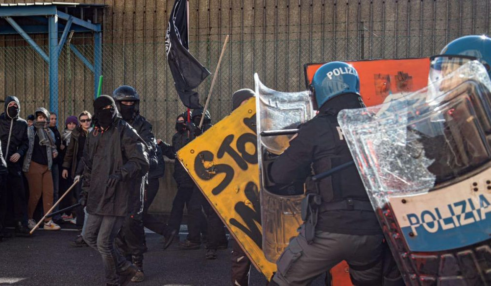 Police clash with pro-Palestinian protesters in Italy's Vicenza