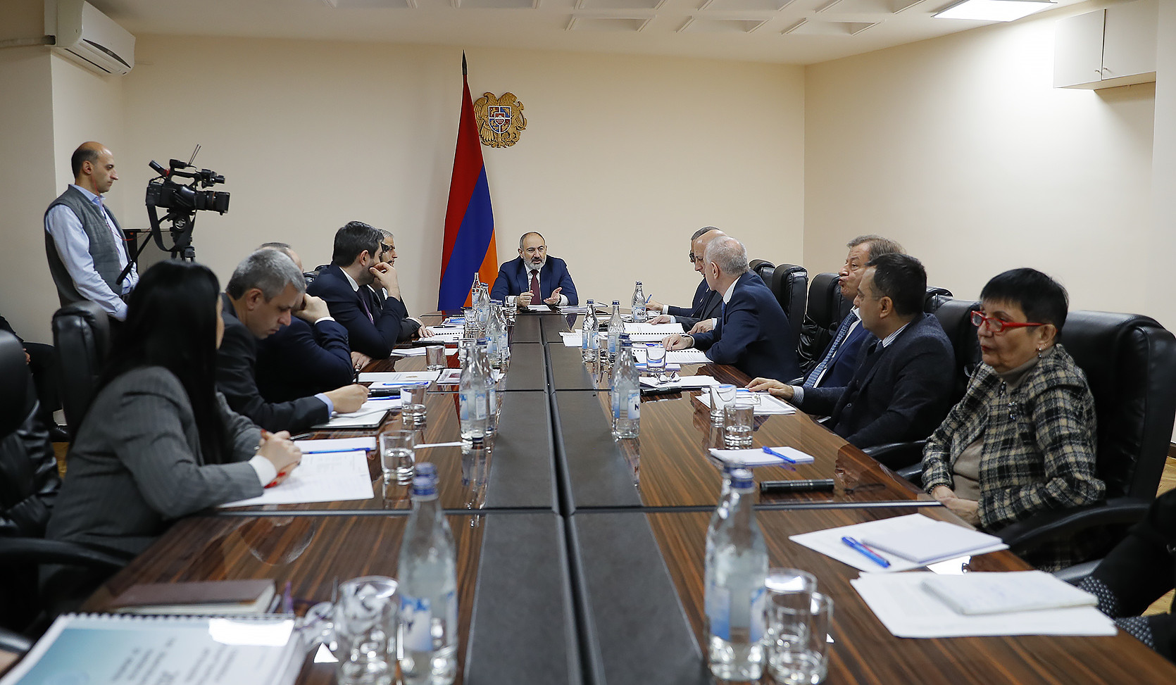 Չզանգենք ասենք՝ ինչքան խաղող հավաքեցիք կամ ինչքան այգի ունեք. այդ ամենը պետք է արհեստական ինտելեկտի, իհարկե նաև վերլուծությամբ գեներացվի. Փաշինյան