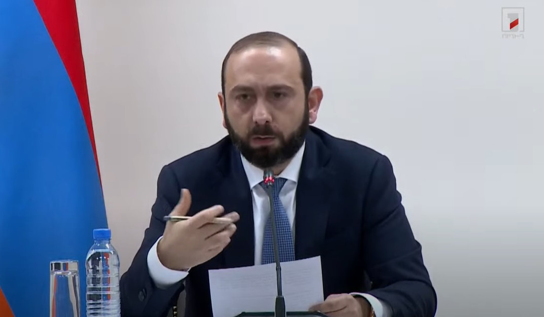 Delimitasiya komissiyalarının yeni iclası ilə bağlı razılaşma var: Mirzoyan