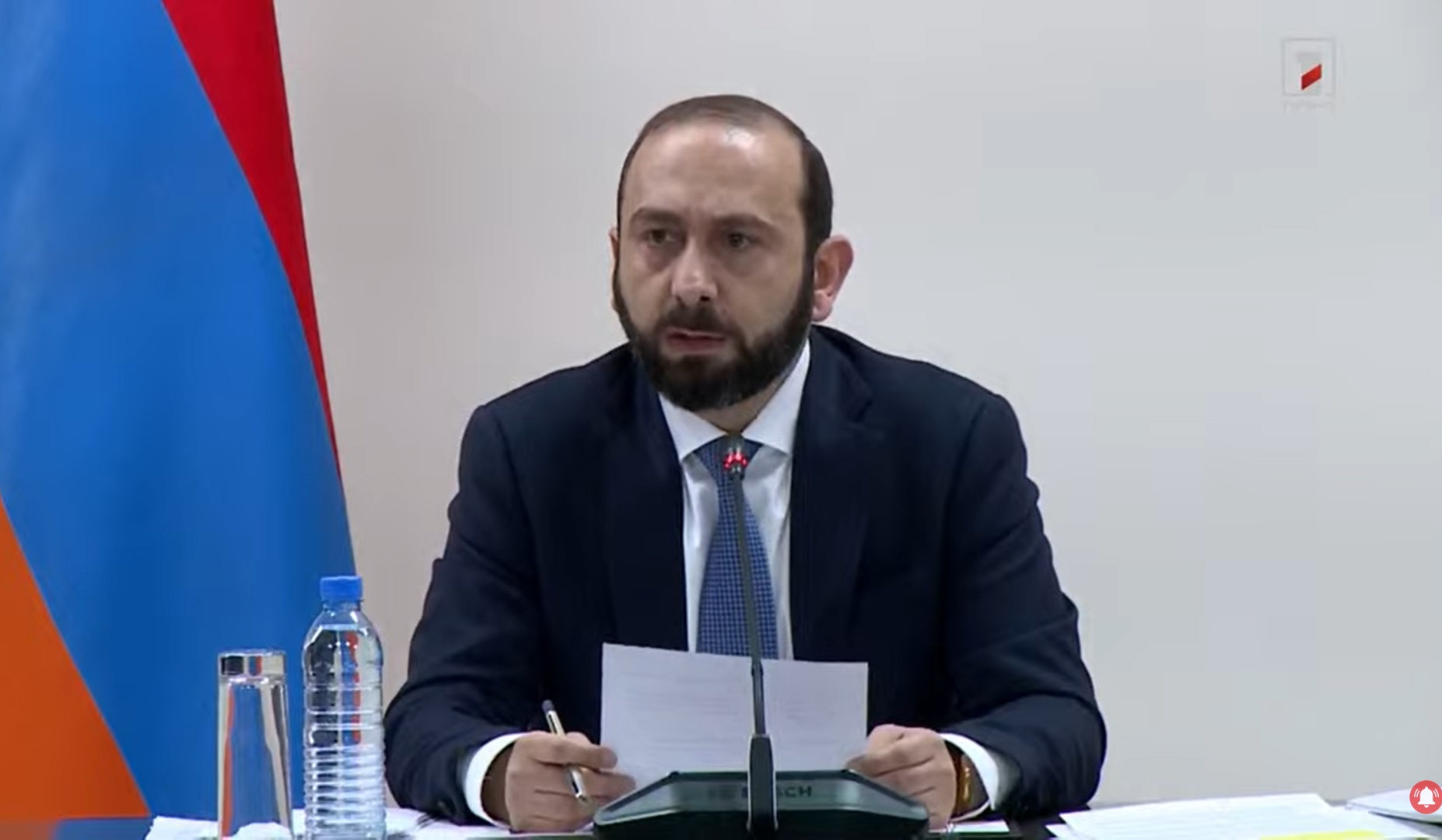 Azərbaycan prezidentinin son müsahibəsində hətta Azərbaycanın əsas təklifindən müəyyən geriləmə ehtimal edilir: Mirzoyan