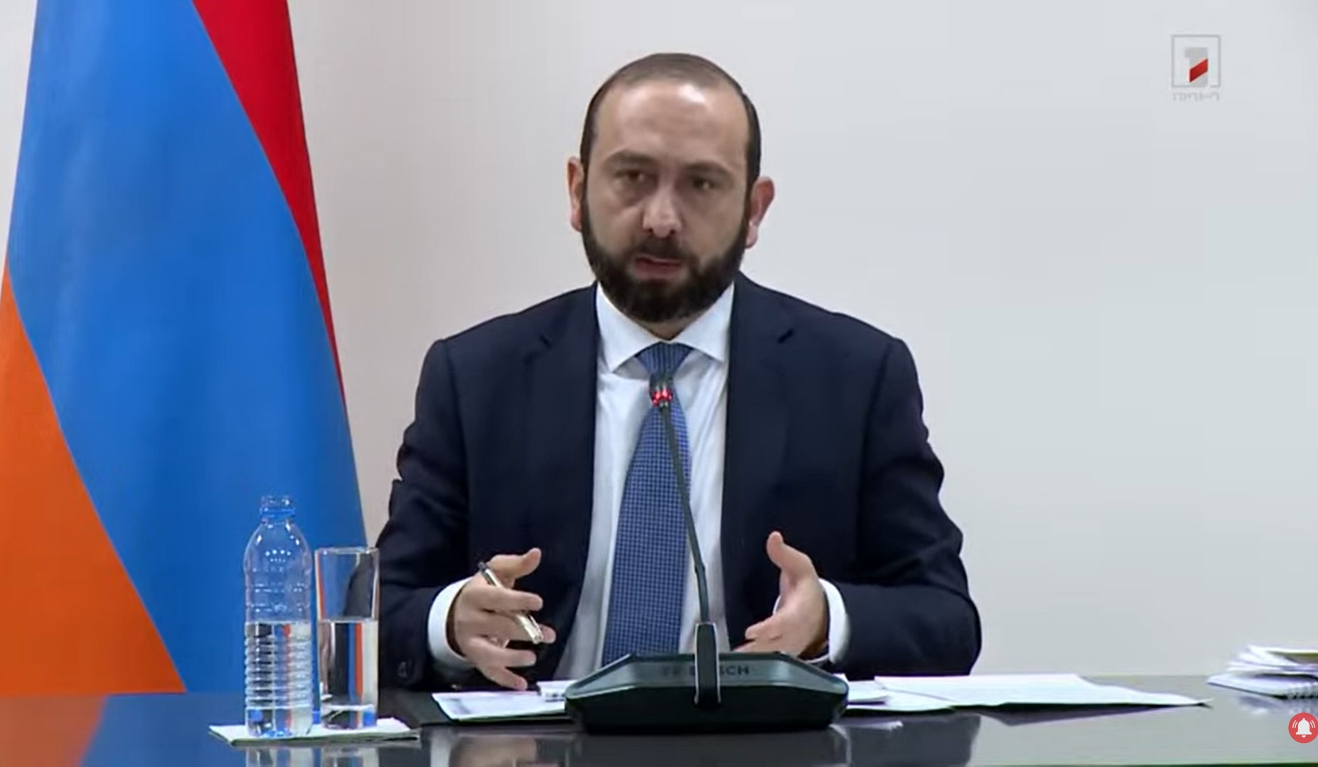 Мирзоян заявил об отсутствии договоренности о встрече Пашиняна и Алиева