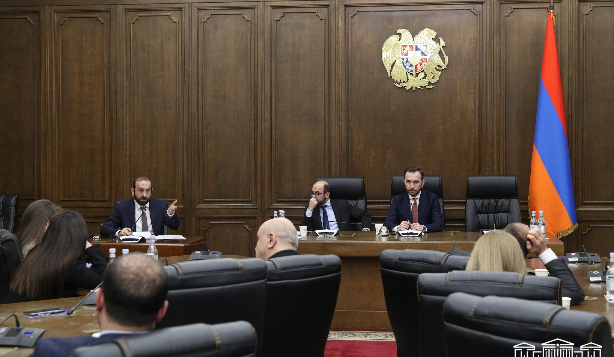 Civil Contract faction discussed process of regulating Armenia-Azerbaijan relations with Ararat Mirzoyan in National Assembly