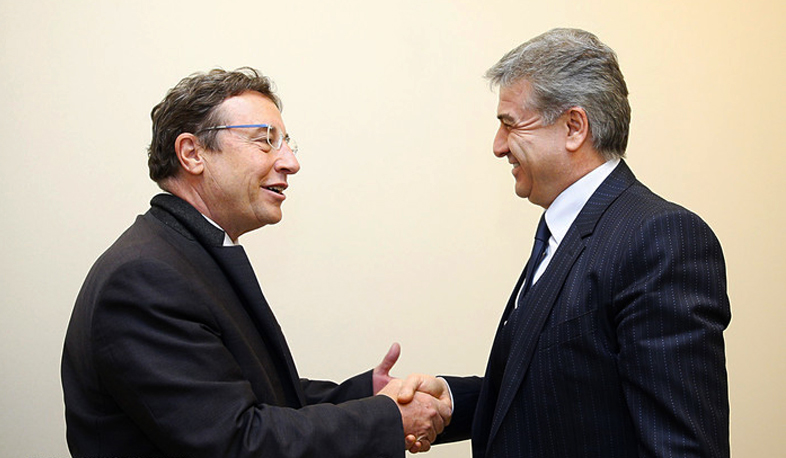 Премьер-министр Армении в Давосе: «Мы открыты для сотрудничества»