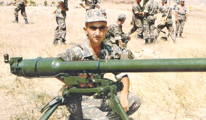 Կամո Պետրոսյան. օրինակելի զինվորը