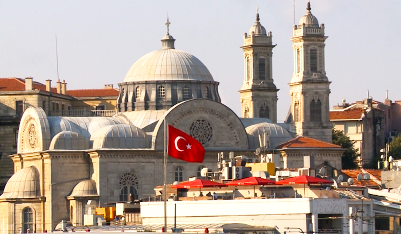 Աթեշյանը վերադառնում է, Բեքչյան Սրբազանը՝ հեռանում