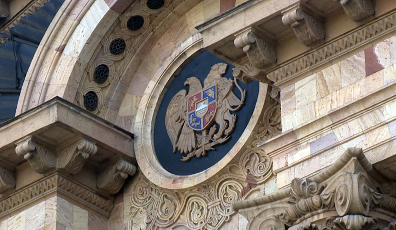 Брифинги в Национальном Собрании