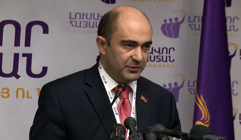 «Լուսավոր Հայաստան». Էդմոն Մարուքյանը վերընտրվել է