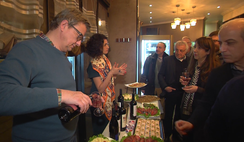 Հայկական գինու առաջին համտեսը Փարիզում