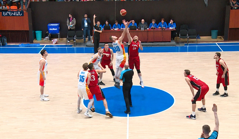 Armenian basketball team beats Albania