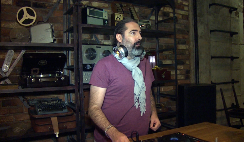 Ուրիշ երաժշտություն, այլ աշխարհ