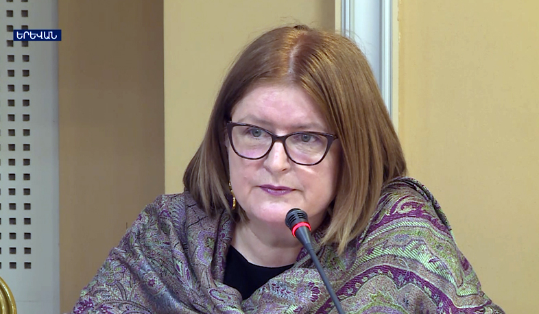 Дискуссия в Ереване: Лондон поддерживает Минскую группу